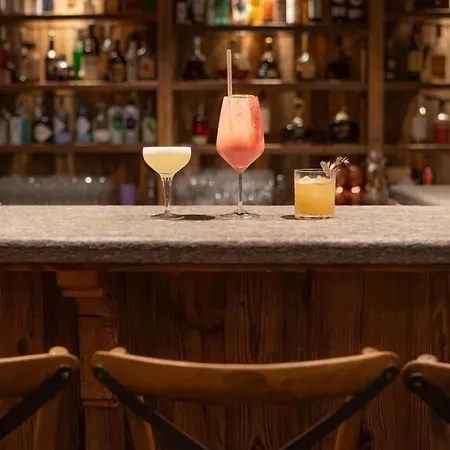 Ξενοδοχείο Les Peupliers 4*