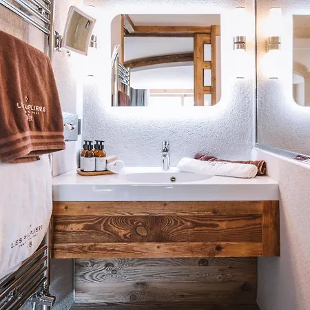 Les Peupliers Hotel