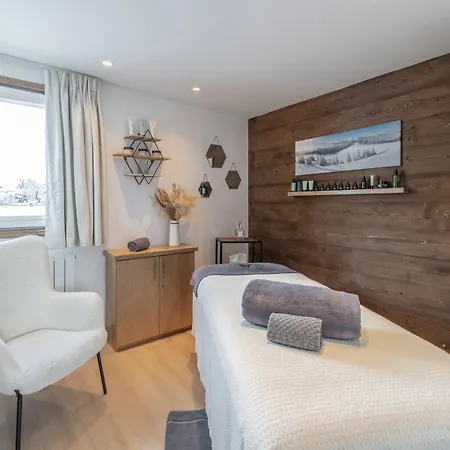 Les Peupliers 4* Куршавель