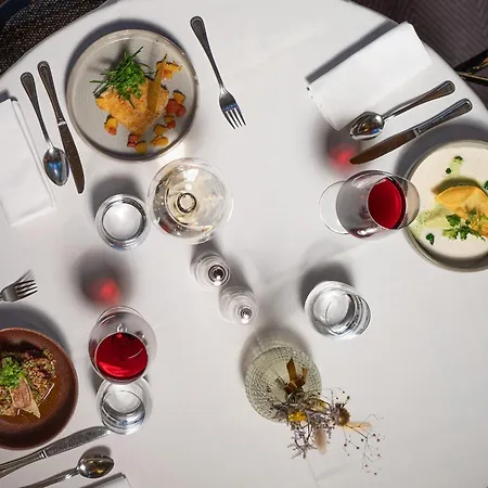 Les Peupliers Hotell Courchevel