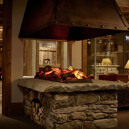 Les Peupliers Hotell 4*