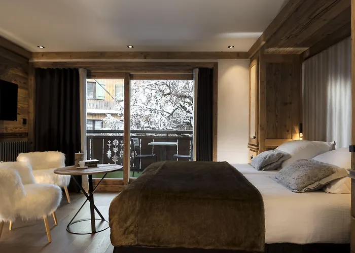 Les Peupliers Otel 4*