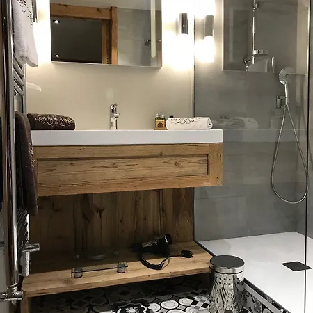 Les Peupliers Hotel Courchevel