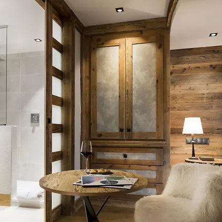 Hotel Les Peupliers 4*